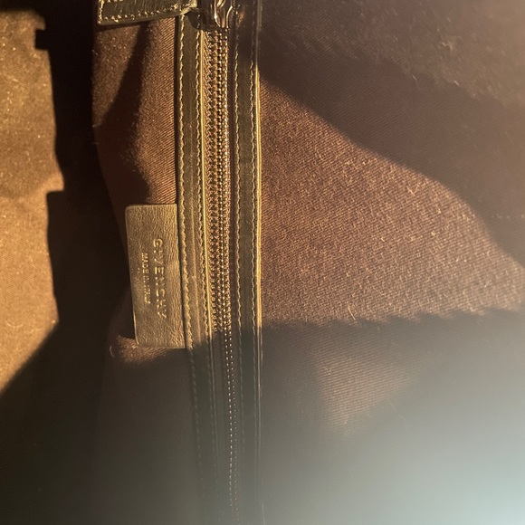 Givenchy Antigona bag - Medium size - Picture 8 of 8